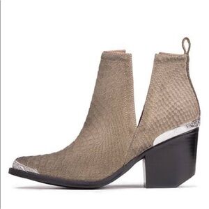 JEFFREY CAMPBELL CROMWELL metal toe embossed reptile western ankle boots size 10